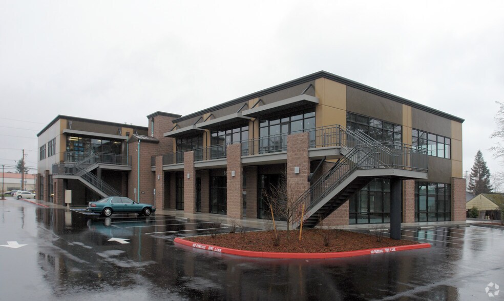 More Photos Of 8520-8524 Steilacoom Blvd SW, Lakewood Unknown For Lease