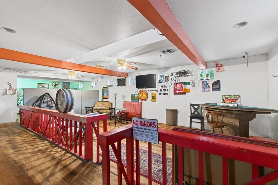 More Photos Of 50316 Columbia River Hwy, Scappoose Restaurant For Sale