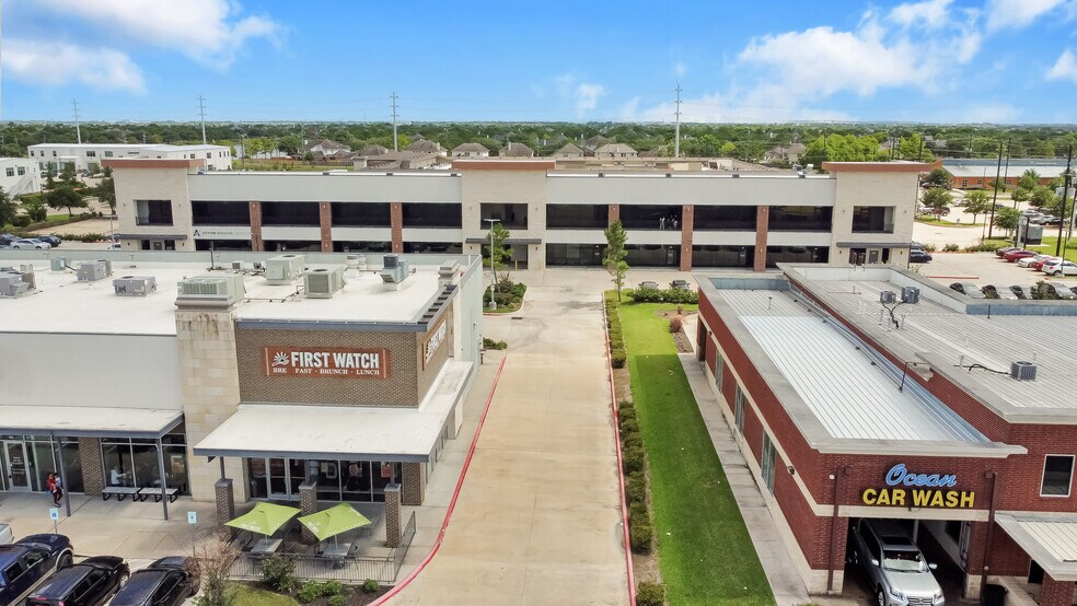 More Photos Of 2941 Broadway Bend Dr, Pearland Office For Lease