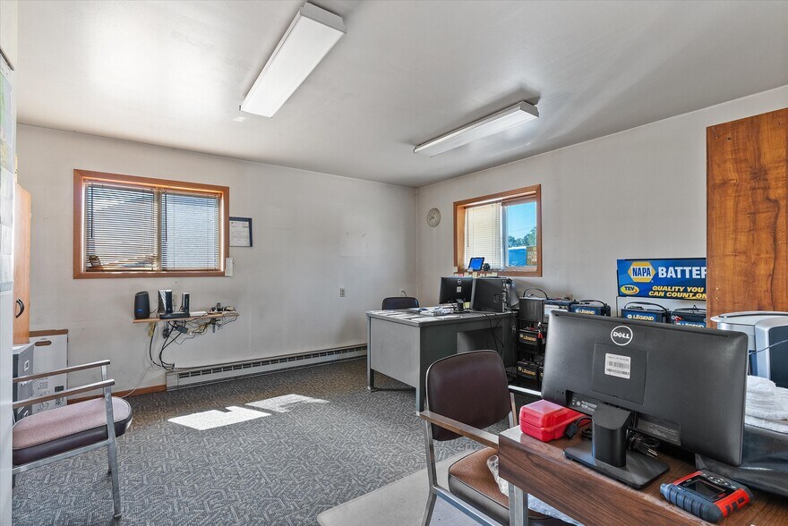 More Photos Of 214 N Commerce St, Cedar Grove Auto Repair For Sale