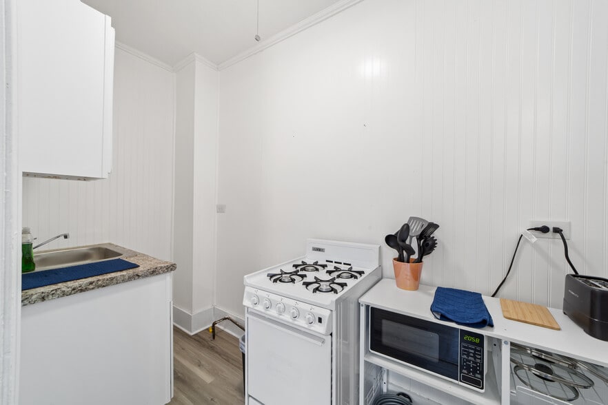 More Photos Of 11118 Clifton Blvd, Cleveland Apartments For Sale