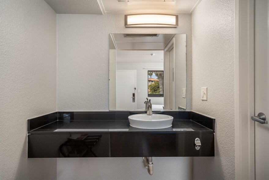 More Photos Of 750 Raintree Dr, Carlsbad Hotel For Sale