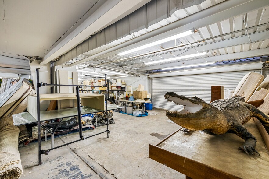 More Photos Of 4775-4779 E Ramon Rd, Palm Springs Warehouse For Sale