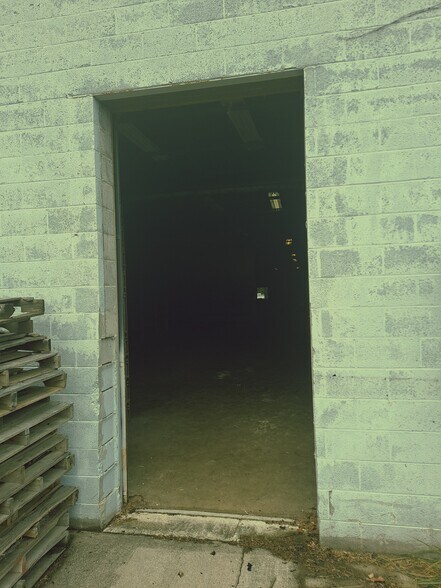 More Photos Of 501 Wilson Ln, Elkins Office Residential For Lease