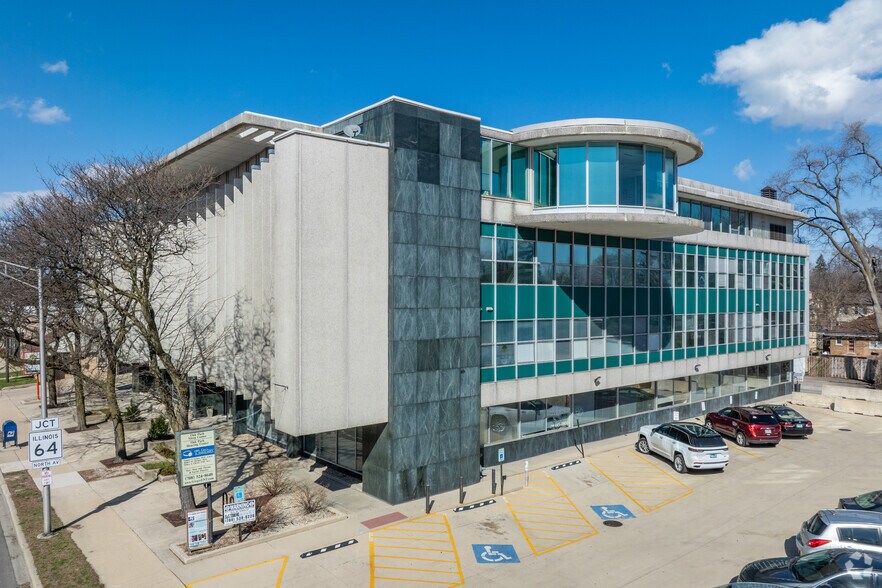 More Photos Of 1515 N Harlem Ave, Oak Park Medical For Lease