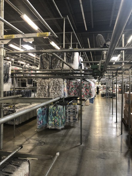 More Photos Of 120 Seaview Dr, Secaucus Distribution For Lease