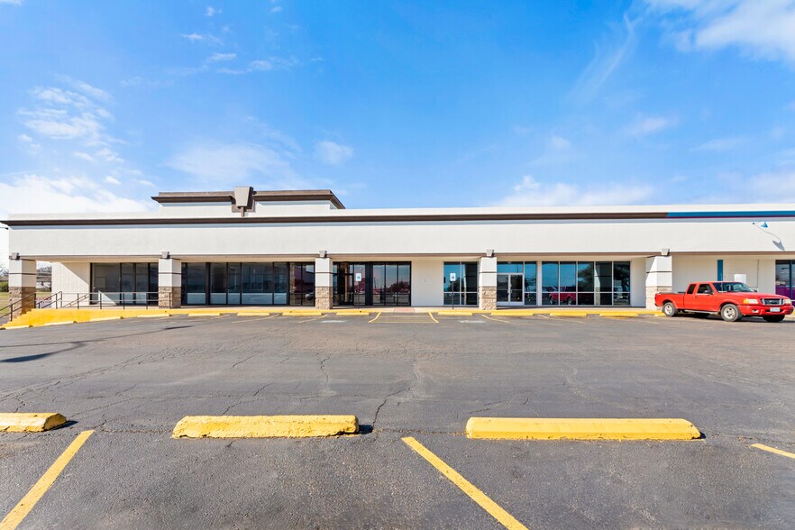 More Photos Of 1200 Richland Dr, Waco Unknown For Lease