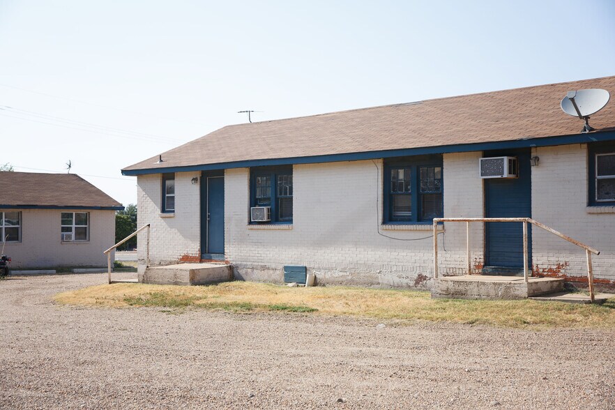 More Photos Of 607 W Wilson St, Borger Apartments For Sale