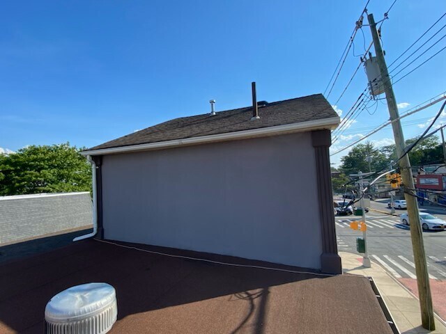 More Photos Of 3990 Hylan Blvd, Staten Island Freestanding For Sale