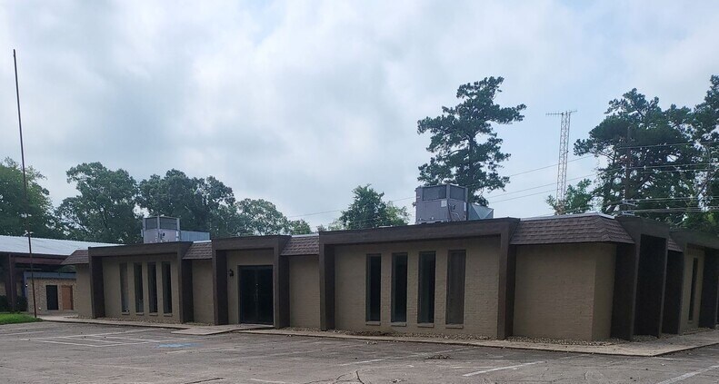 More Photos Of 2019B S Henderson Blvd, Kilgore Medical For Lease