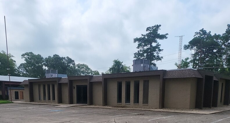 More Photos Of 2019B S Henderson Blvd, Kilgore Medical For Sale