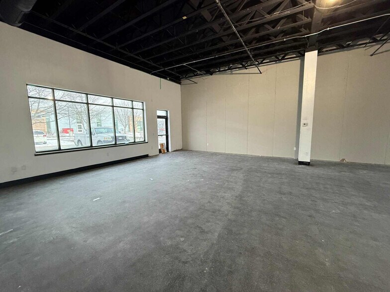 More Photos Of 521 Westbury Dr, Iowa City General Retail For Lease