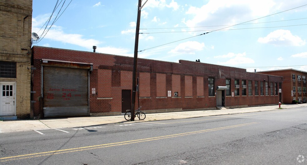 More Photos Of 130-140 32nd St, Union City Warehouse For Lease