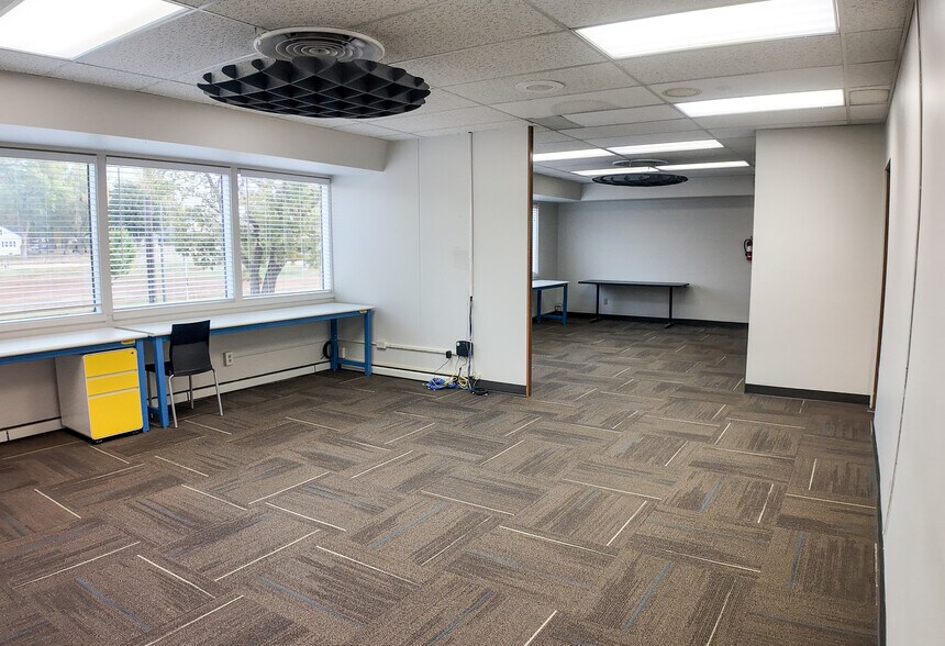 More Photos Of 1800 S Summit Ave, Sioux Falls Office For Lease