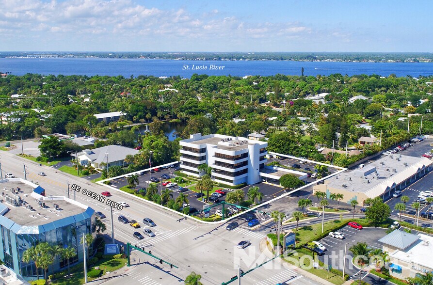 More Photos Of 2081 SE Ocean Blvd, Stuart Office For Sale