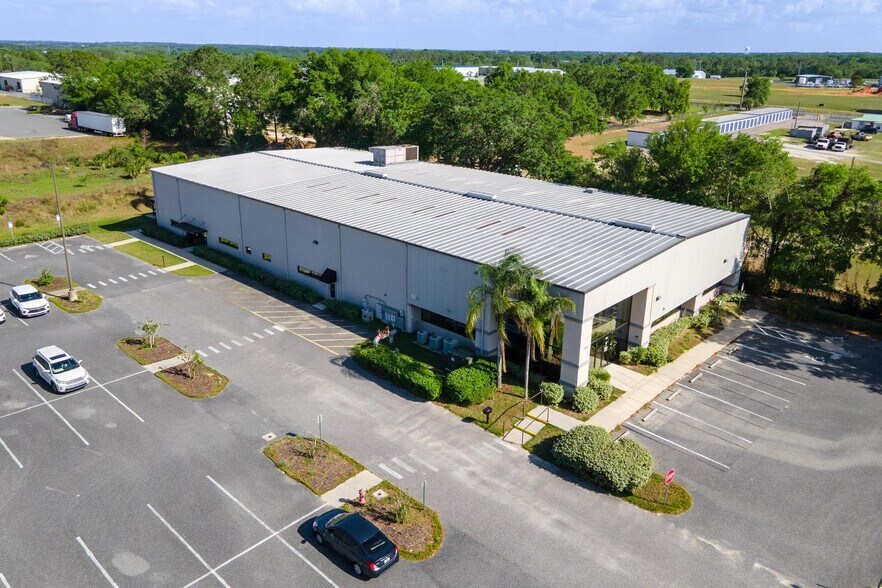 More Photos Of 1904 Thomas Ave, Leesburg Office For Sale