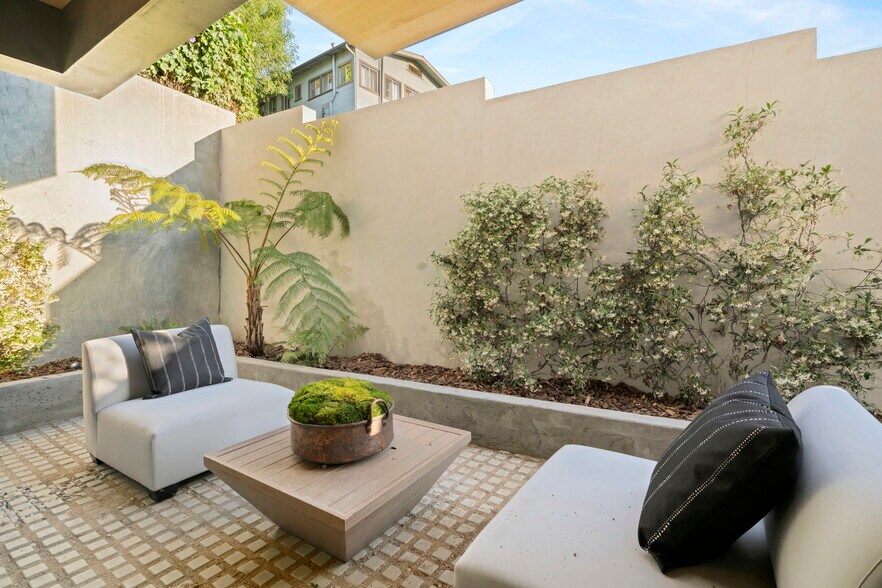 More Photos Of 1262-1264 Hyperion Ave, Los Angeles Apartments For Sale