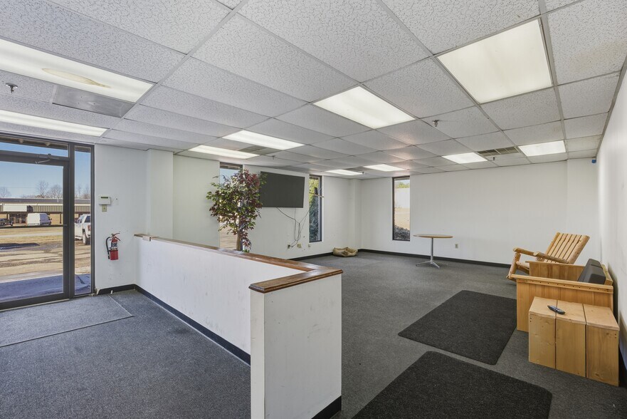 More Photos Of 349 Huntington Rd, Gaffney Warehouse For Lease