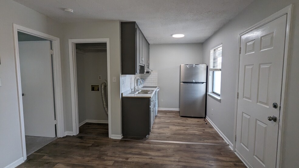 More Photos Of 804 Meadow Ridge Ct, Winston-Salem Apartments For Sale