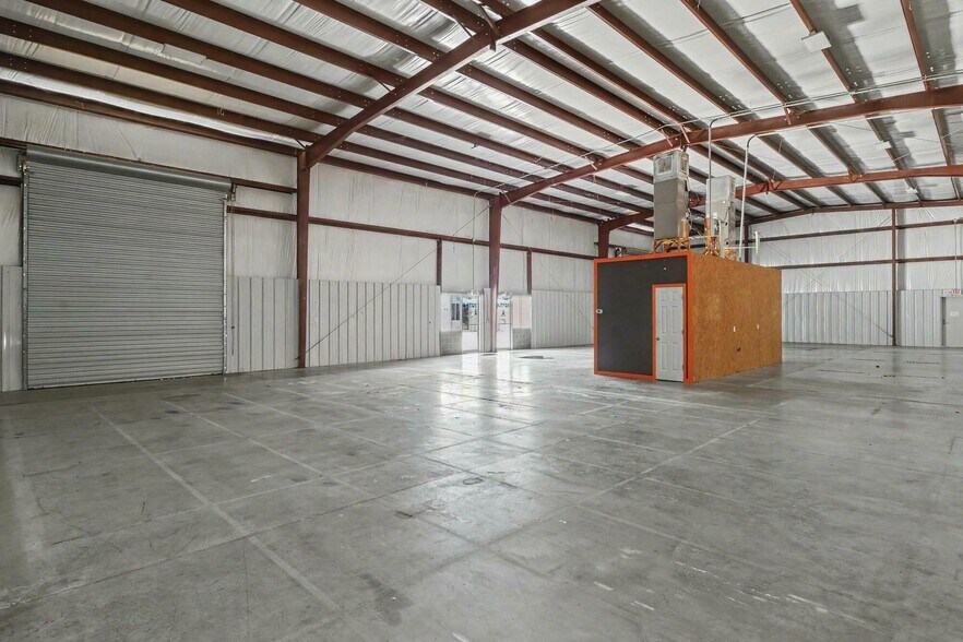 More Photos Of 3291 Warrior Dr, D'Iberville Light Distribution For Lease