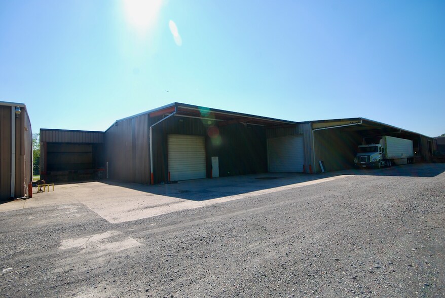 More Photos Of 139-165 Conalco Dr, Jackson Warehouse For Lease