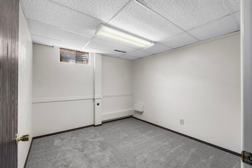 More Photos Of 40 S 6th Ave, Brighton Medical For Lease