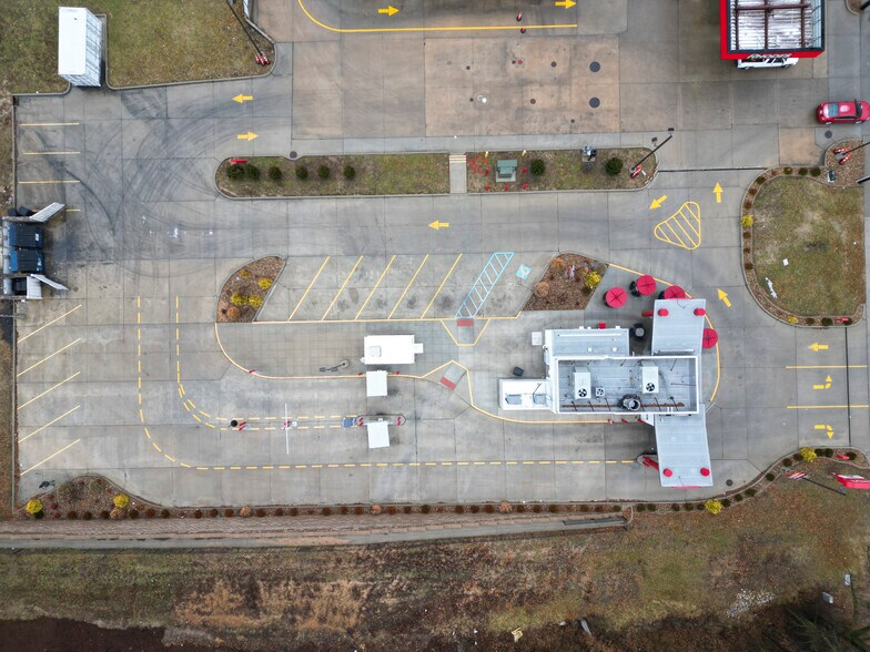 More Photos Of 1134 N Sprigg St, Cape Girardeau Fast Food For Sale