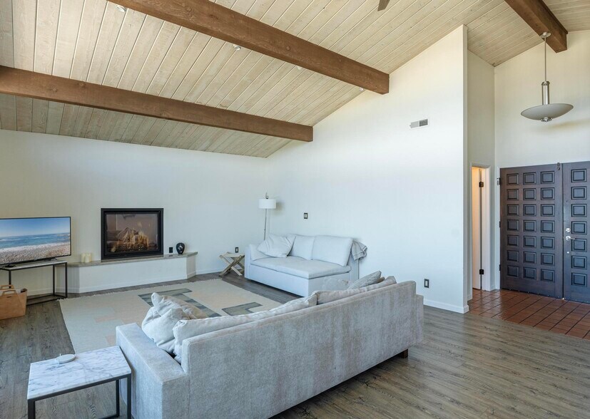 More Photos Of 457 Spencer St, Monterey Apartments For Sale