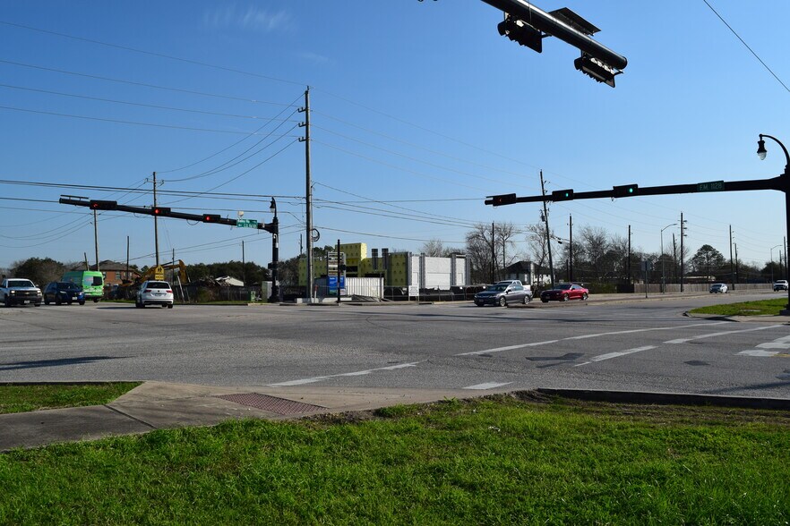 More Photos Of Bailey Rd at Masters rd, Pearland Land For Sale