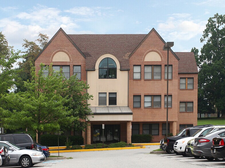 More Photos Of 716 Maiden Choice Ln, Catonsville Medical For Sale