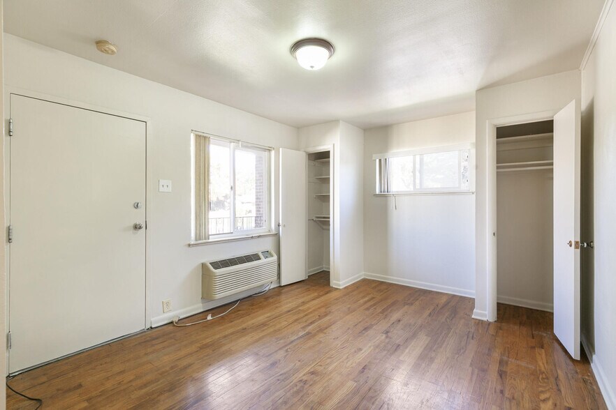 More Photos Of 901 Jasmine St, Denver Apartments For Sale