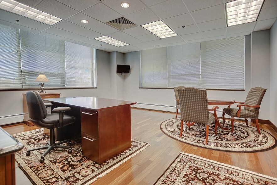More Photos Of 1500 Paxton St, Harrisburg Office For Lease