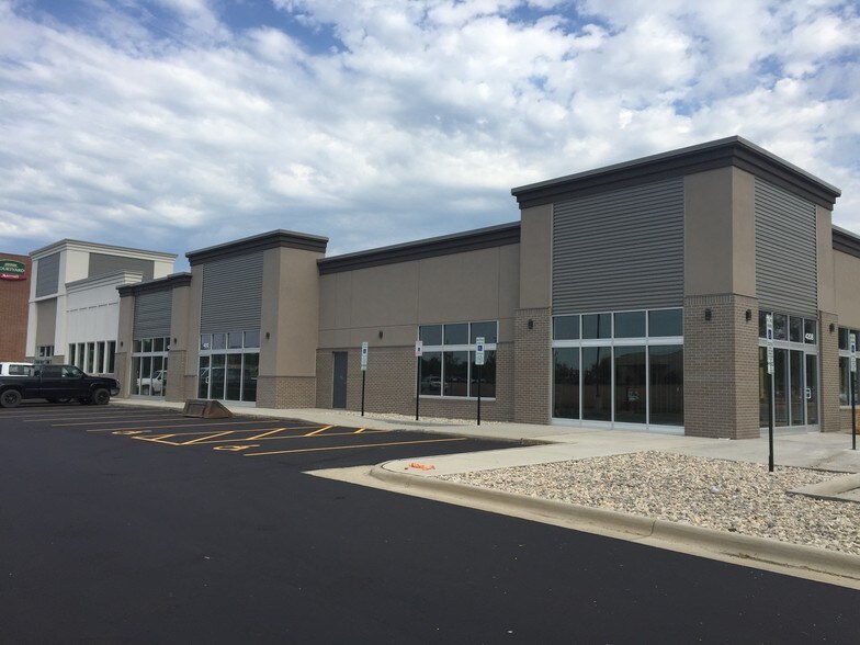 More Photos Of 4200-4300 W Empire Pl, Sioux Falls Storefront For Lease
