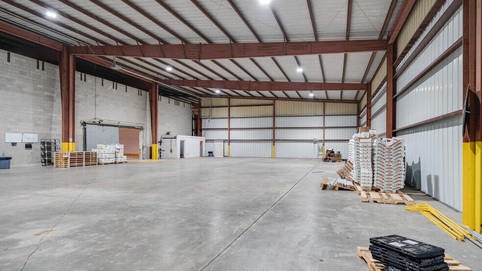 More Photos Of 2476 GA-76 Hwy, Adel Warehouse For Sale