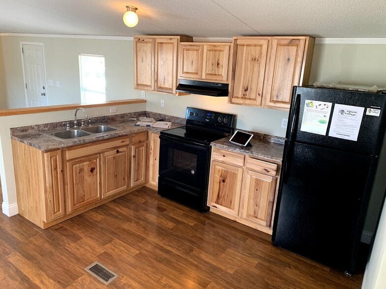 More Photos Of 4816 N US Highway 441, Lake City Manufactured Housing Mobile Home Park For Sale