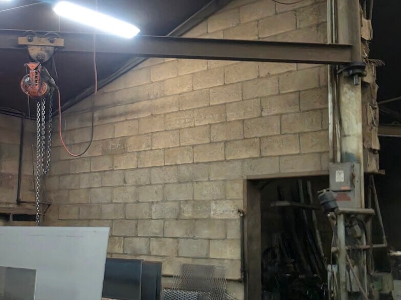 More Photos Of 1389 Old State Rd, Waterford Industrial For Sale
