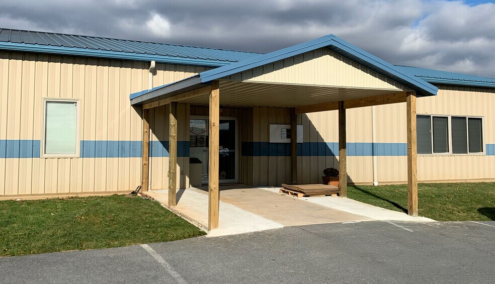 More Photos Of 201 Sunset Blvd E, Chambersburg Warehouse For Sale