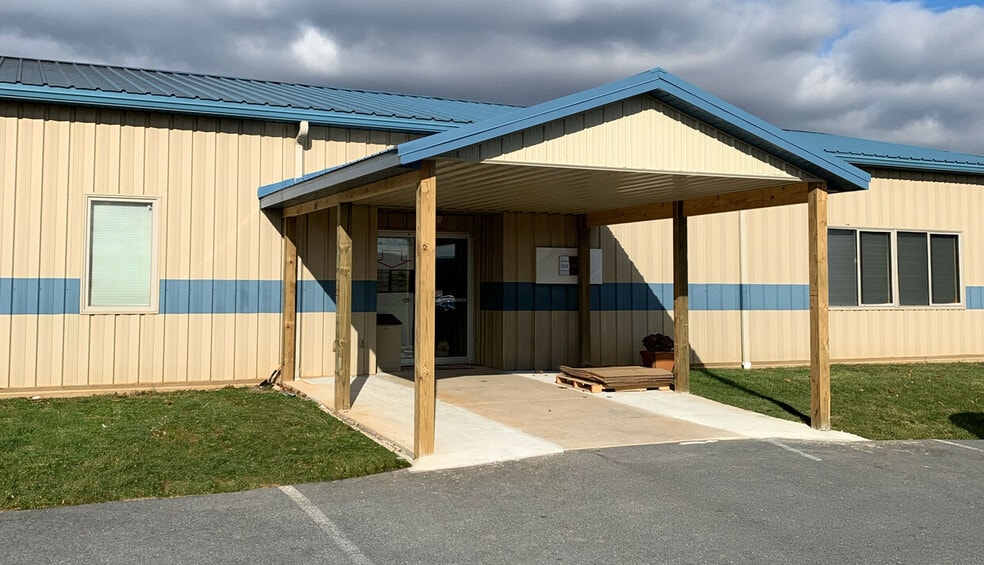 More Photos Of 201 Sunset Blvd E, Chambersburg Warehouse For Sale
