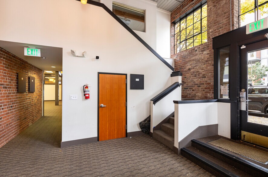 More Photos Of 2420 2nd Ave, Seattle Storefront Retail Office For Sale