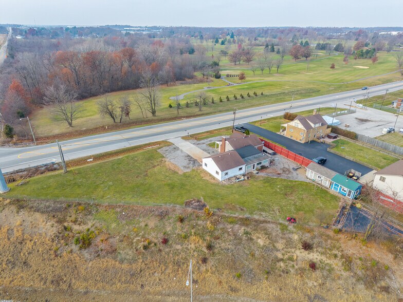 More Photos Of 4422 Hillegas Rd, Fort Wayne Flex For Sale