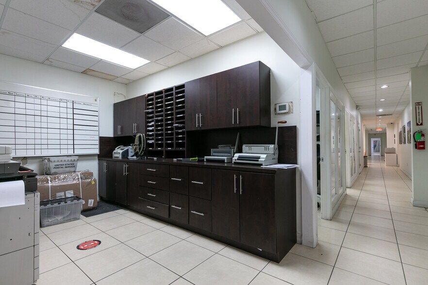 More Photos Of 9700 NW 79th Ave, Miami Office For Lease