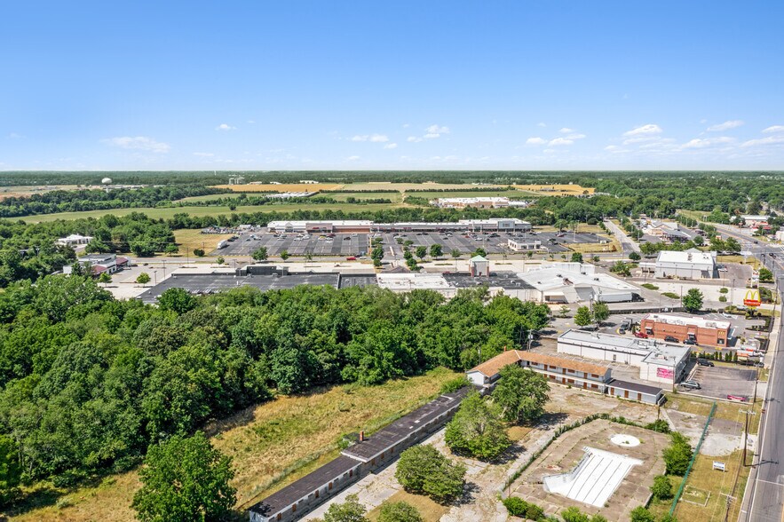 More Photos Of 15 Cornwell Dr, Bridgeton Unknown For Lease