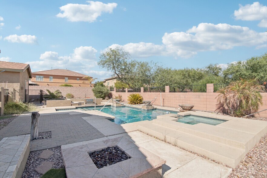 More Photos Of 27215 N 23rd Ln, Phoenix Assisted Living For Sale
