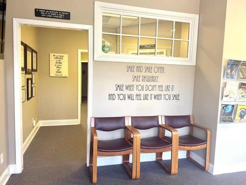 More Photos Of 149 Riverwalk Blvd, Ridgeland Storefront Retail Office For Sale