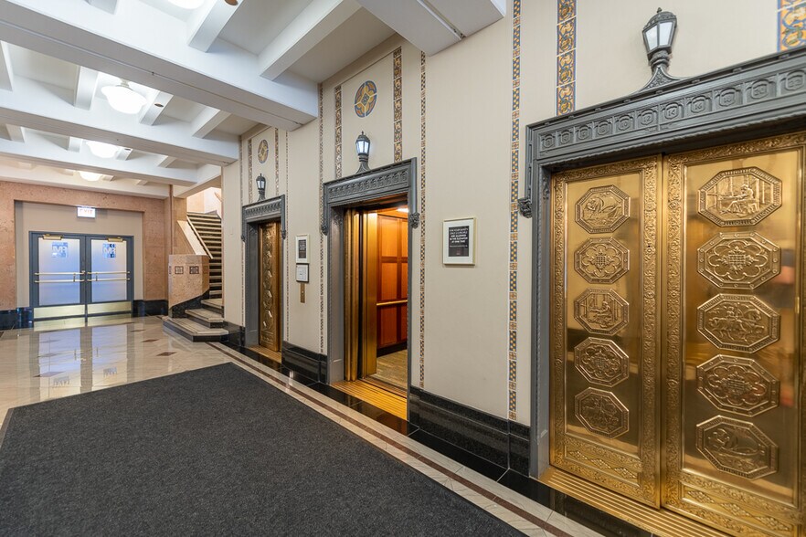 More Photos Of 180 N Michigan Ave, Chicago Office For Lease