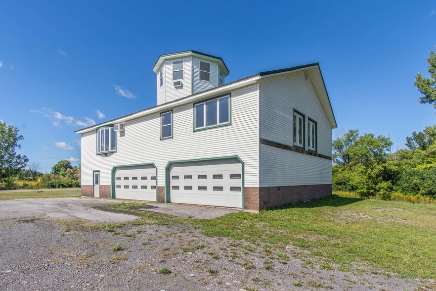 More Photos Of 17321 Old Rome State Rd, Watertown Funeral Home For Sale