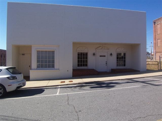 More Photos Of 215 Church St, Lenoir Office For Lease