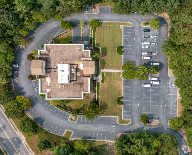 More Photos Of 3915 Cascade Rd, Atlanta Medical For Lease