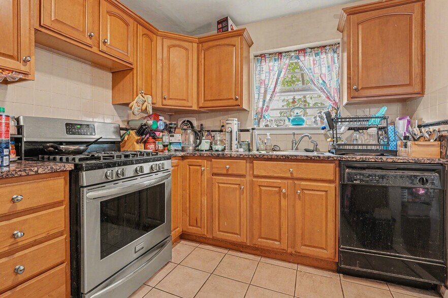More Photos Of 107 Allison Rd, Oreland Office For Sale