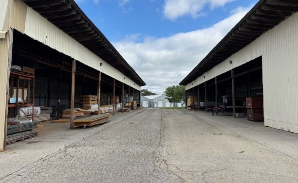 More Photos Of 2590 Monroe St, York Warehouse For Sale